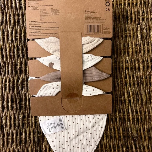 Dreamgro 4 Pack Baby Bandana Bib Set w/ Plush Bear Rattle Neutral NWT - Picture 4 of 5